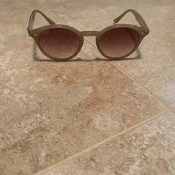 Rayban Sonnenbrille 
Beige Farbe 
Np 129 Euro