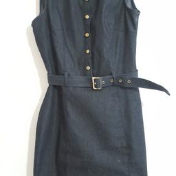 Gorgeous sleeveless denim dress with side zip along with functioning buttons and belt. Such a versatile piece, unfortunately doesn't fit me though!

Pick up only from CH41 or I'm happy to post by mail for an extra £2.95. 😊 Offers welcome.

Check out my other items! 🛍👗