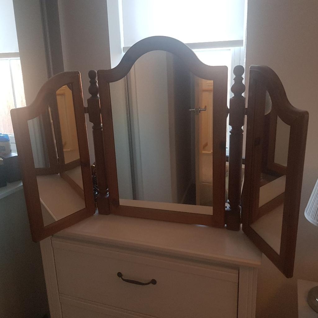 PINE DRESSING TABLE MIRROR **DUCAL BRAND** in L11 Liverpool für 35,00