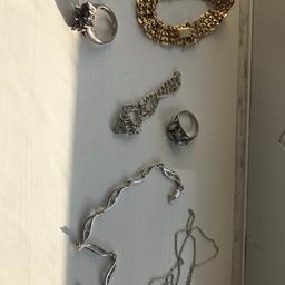 Collection of old jewellery my mum no longer wears all in good condition 
Looking for offers ?