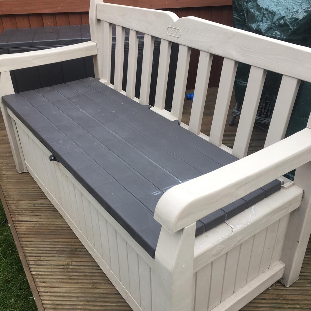 Keter Eden Plastic Garden Storage Bench in Rotherham für 20,00 £ zum