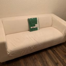Hallo, ich verkaufe eine weiße Ikea Klippan Couch.
Ich habe noch einen original verpackten Fußball Bezug der im Preis enthalten ist.
Der Bezug ist gewaschen aber leider sind noch ein paar kleine Flecken drauf.