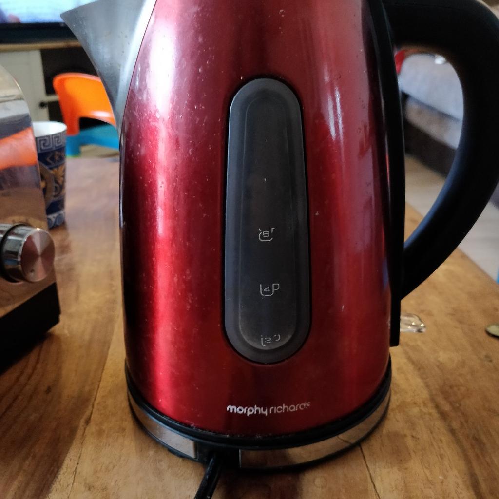 Morphy Richards kettle and 2 slice toaster in DE14 Staffordshire for £