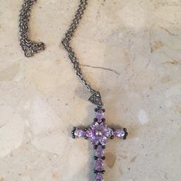 Beautiful genuine silver cross looks gorgeous on in great condition