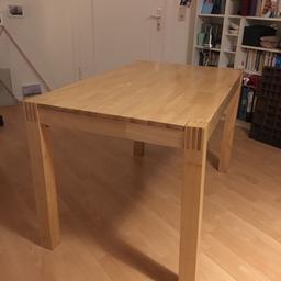 Ich biete einen etwa 2 Jahre alten Tisch von Ikea an. Der Tisch hat hat Gebrauchsspuren, ist jedoch noch in einem guten Zustand.

Da Privatverkauf keine Gewährleistung.

Preis VB