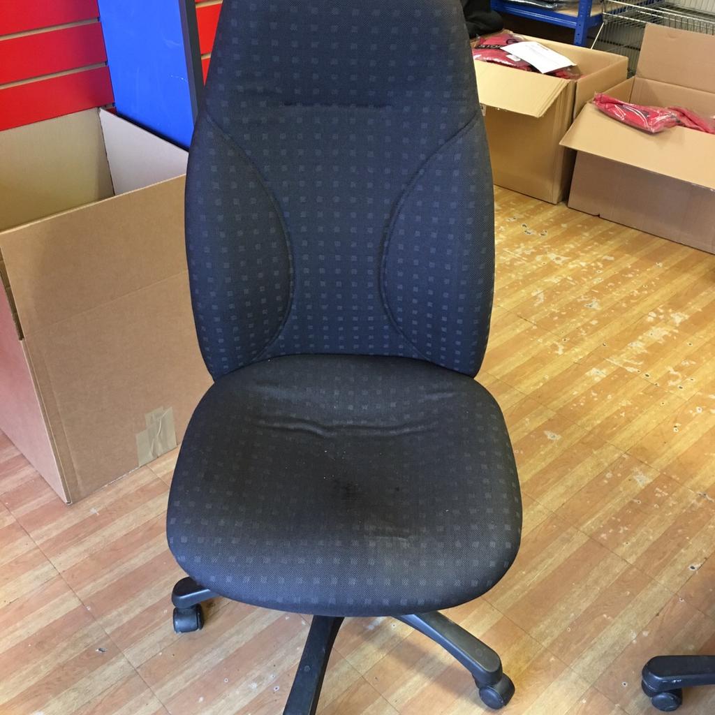 Office chairs in WF1 Wakefield for free for sale Shpock