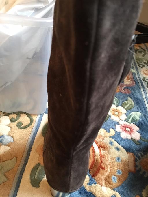 Buy & Sell Sloane Square Central London - Photos for Miu Miu. Like New. Brown suede leather.