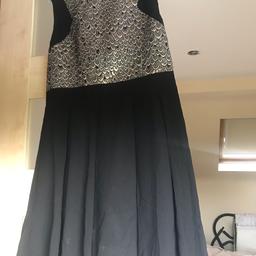 Beautiful skater dress - never worn.
New with Tags
From non smoking non pet home
Collect from Banstead Surrey or will post recorded for £3