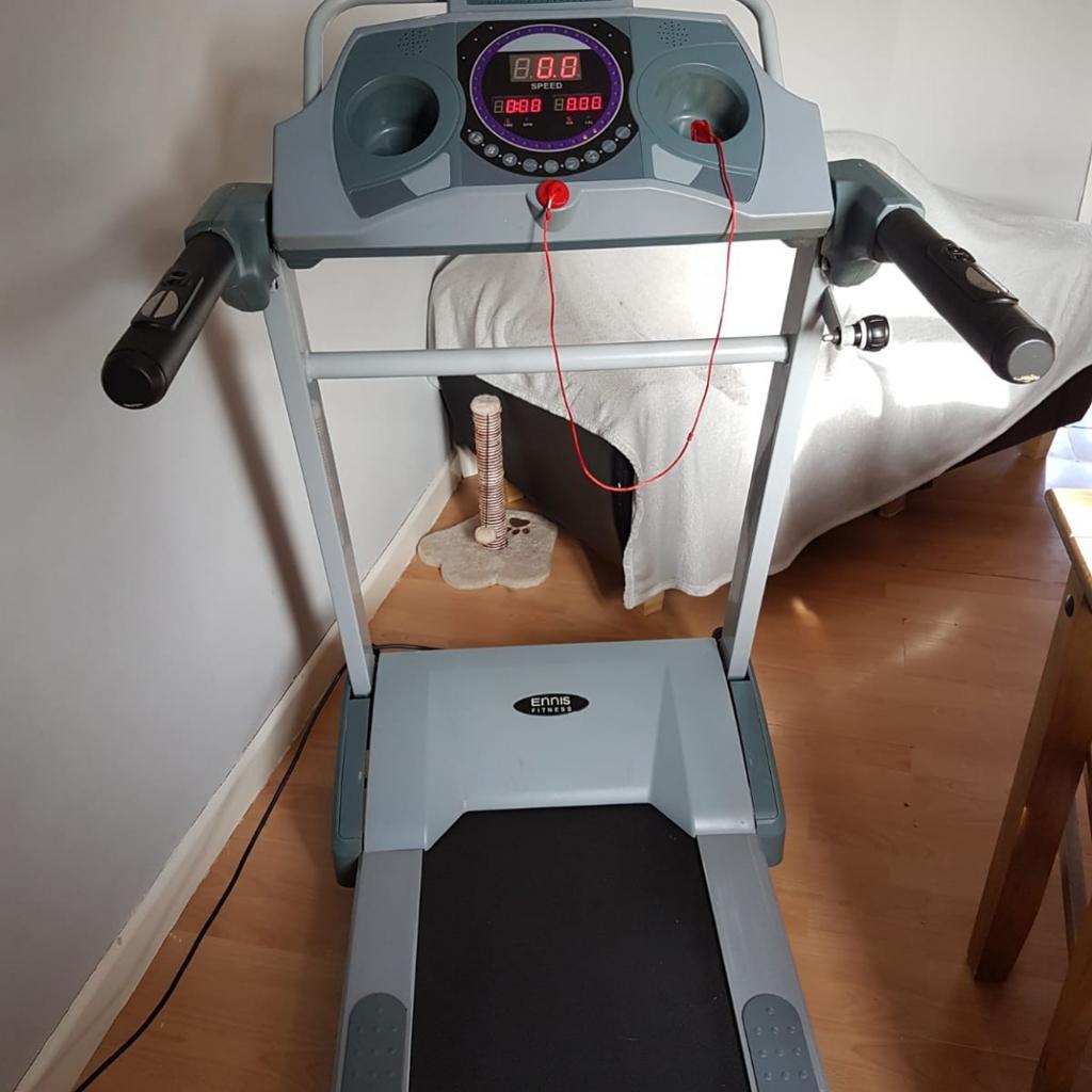 ennis fitness treadmill running machine in Stratford sub Castle for 90.00 for sale Shpock