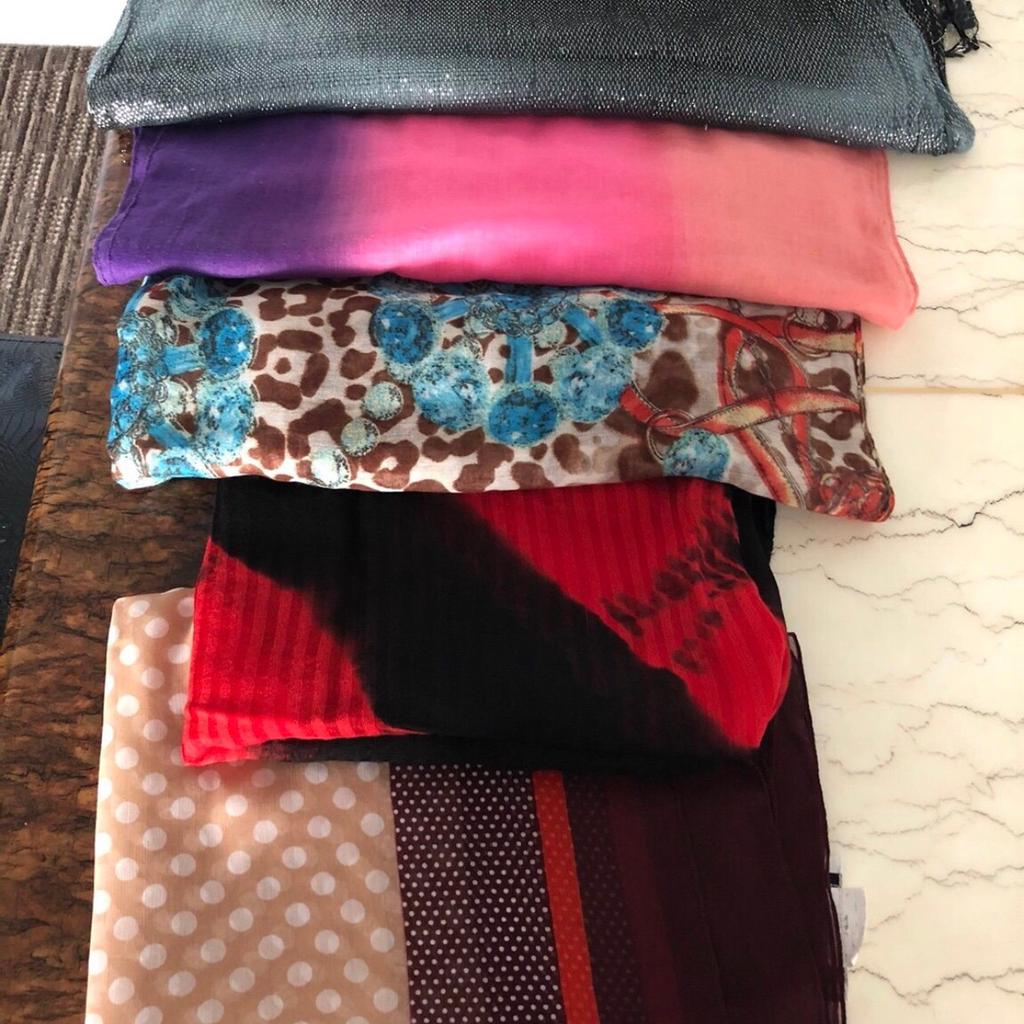 Used ,good condition scarfs ,each £ 1.00
Post available