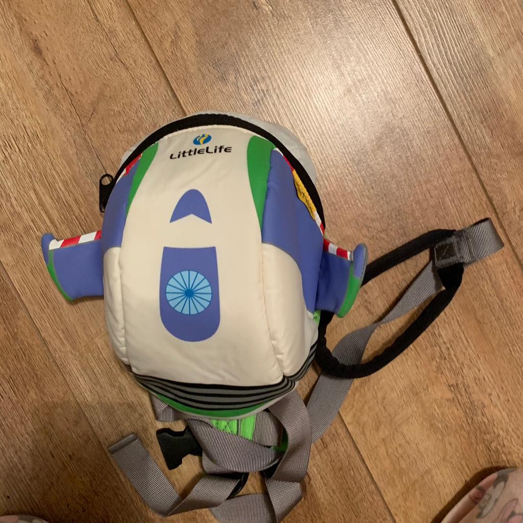 Buzz lightyear backpack shop with reins