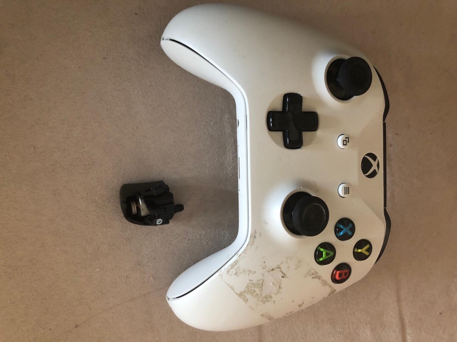 XBOX ONE Controller Defekt für Ersatzteile in 5400 Hallein for €10.00