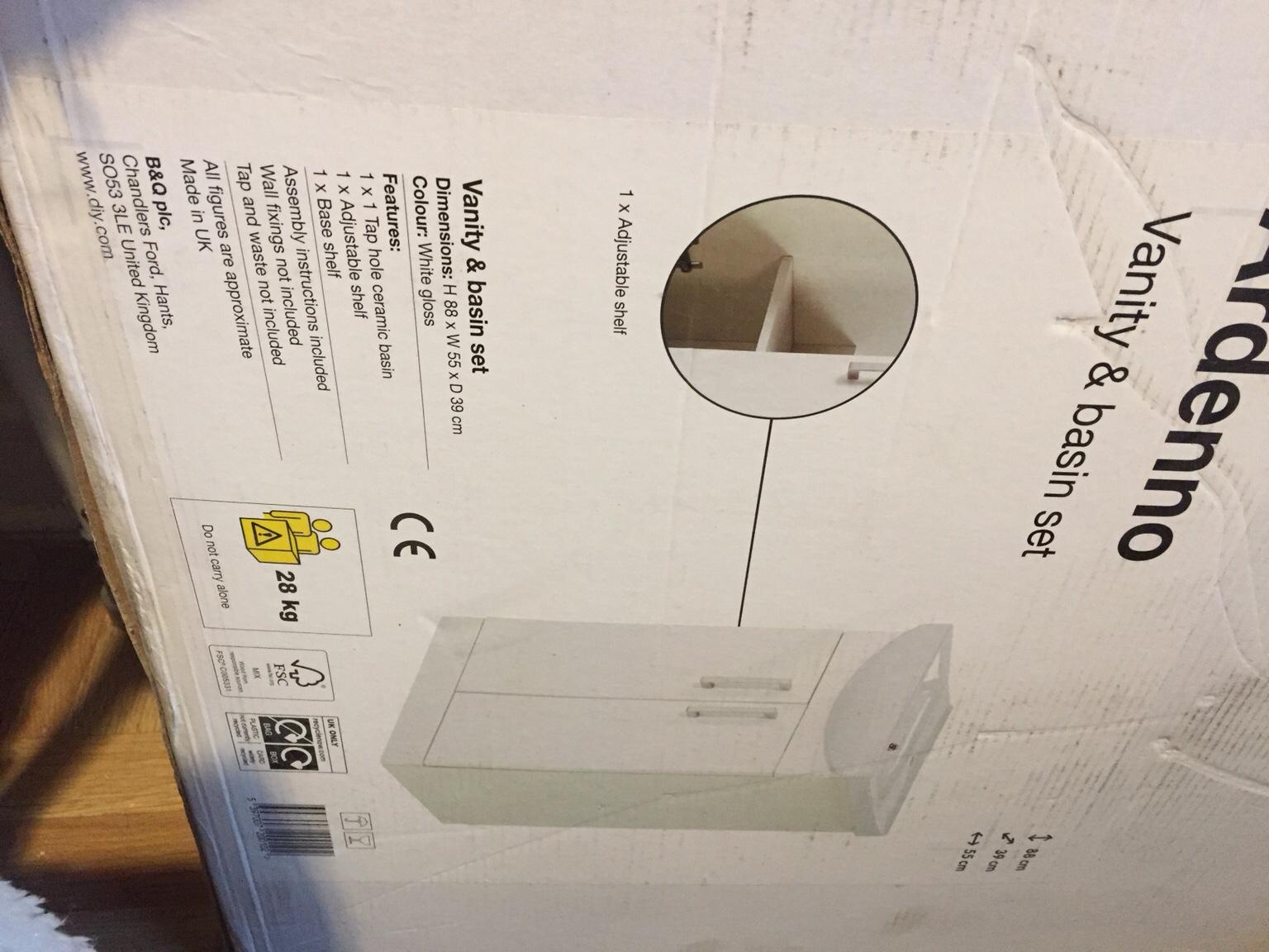 Sink Vanity Unity and Mixer Tap in WN1 Wigan für 25,00 £ zum Verkauf ...