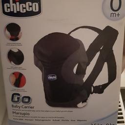 baby carrier boxed never got to using it