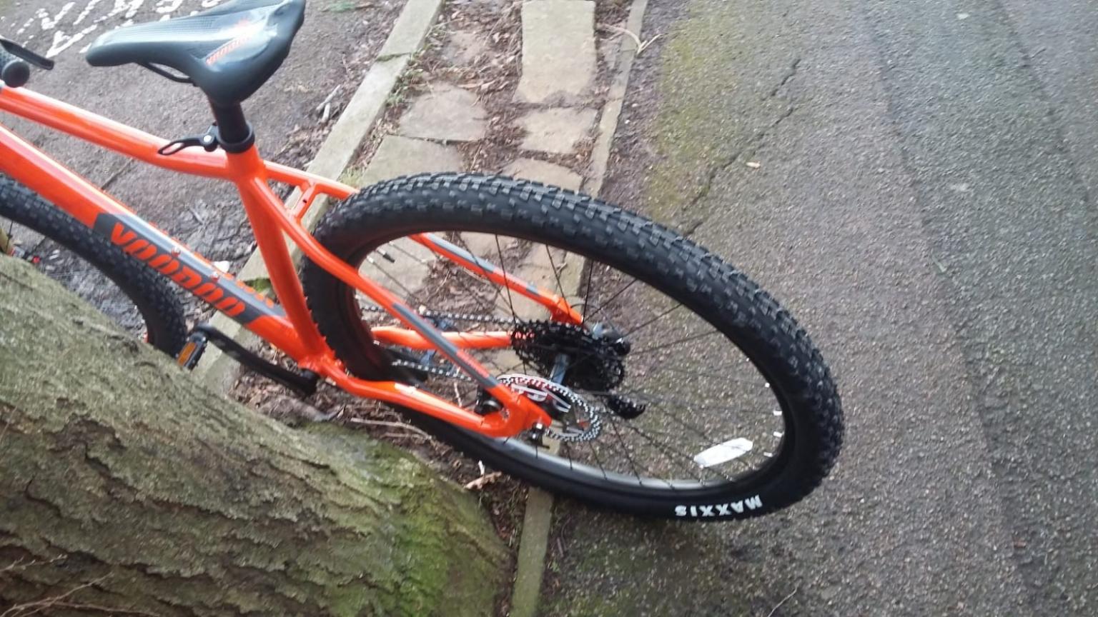 New Voodoo Bizango 29er Mountain Bike 20 Inch In NN1 Northampton For £ ...