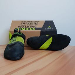 selling these climbing shoes as turned out to be wrong size needed only worn once size 9 come with box as shown in photos. in perfect condition. if interested contact bellow and can arrange delivery.
brand: Boreal mutants.