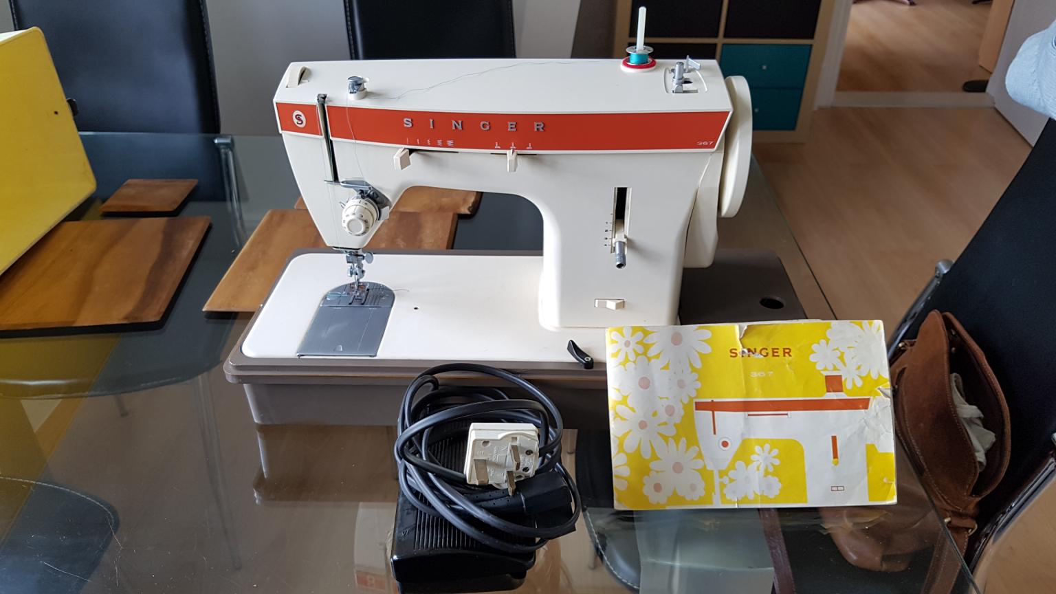 singer-367-electric-sewing-machine-in-ct6-bay-for-15-00-for-sale-shpock