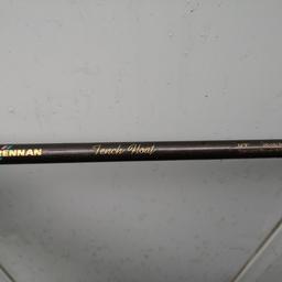 An absolutely beautiful classic 3-piece rod from the early 90s (probably the 1st tench rod of note)
It has literally caught 1000s lbs of tench & big bream in Ireland, as well as UK carp in their 20s
It is obviously well used, but for its age & use it is in good condition, with all the original rings/eyes
Collection best, but delivery at whatever cost you can source from courier
Comes in original triangular tube
(Enjoy ... this rod holds lots of wonderful memories!)