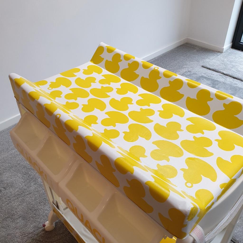 Cosatto easi on sale peasi changing mat