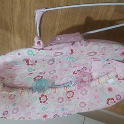 Bright Starts Pink baby bouncer in perfect condition. From a smoke and pet free home. The cover comes off and is washable. Suitable from birth.