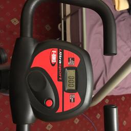 Cardio Workout
Good condition 
Screen to see how much calories burned. Time etc
Gears to change mode 
Run on Battery so no need to look for sockets
Easy to store 
Foot Straps to keep balance 
Bargain!!
Collection only! 
Can deliver with extra price