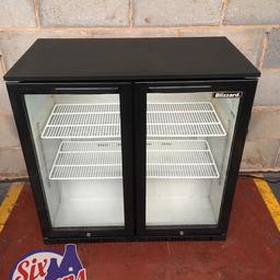 Blizzard 2 Door under counter / Bar / Drinks chiller / fridge in excellent working order complete with 4 adjustable shelves, digital temperature display and internal lighting. This item runs on a standard UK 13 Amp plug. Model BZ-BAR2 / MK11. Product Info - Dimensions - Length 900mm / Depth 500mm / Height 895mm. Gas R134a.

Any questions, please contact me on 07805 751126.

Item Number. 079