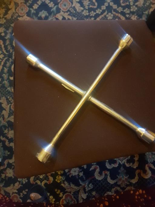  — 4 Way Wheel Brace/ Tyre Wrench Can Deliver £5