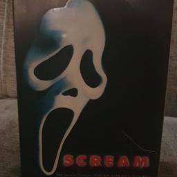 Scream collection mit alle 3 Teile + viele special features + Teil 4

Nur an Selbstabholer