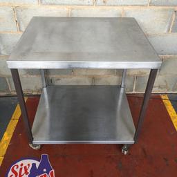 Stainless Steel Table / Oven Stand in excellent condition, complete with lockable wheels for easy movement and a stable workspace. Dimensions - Length 840mm/ Depth 750mm/ Height 850mm.

Any questions, please contact me on 07805 751126.

Item Number. 087