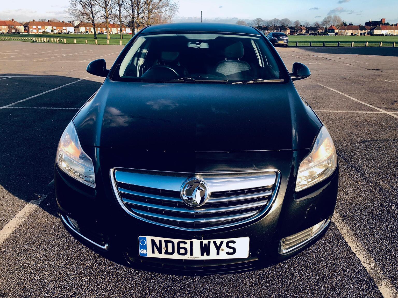 VAUXHALL INSIGNIA FRONT BADGE 2009 to