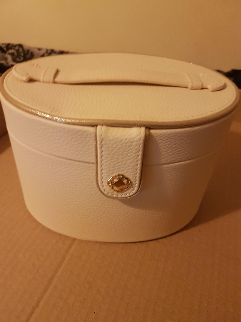 Light cream Paco Rabanne jewellery box in NG1 Nottingham für 2,00 £ zum ...