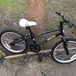 Boys Apollo switch junior hybrid bike, age 7-9 frame size . Good condition. Pick up only, cash only
