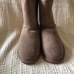 EMU sheepskin water resistant boots. Stinger Lo in Mushroom. Brand new. Size 7. Still in box.