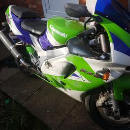 Selling my ZX9R due to house move and lacking time to use it, It's a bit tatty cosmetically as i bought it with some fairing damage but is mechanically sound and runs very well, race exhaust, decent tyres but needs MOT.

Around 150bhp, very quick.