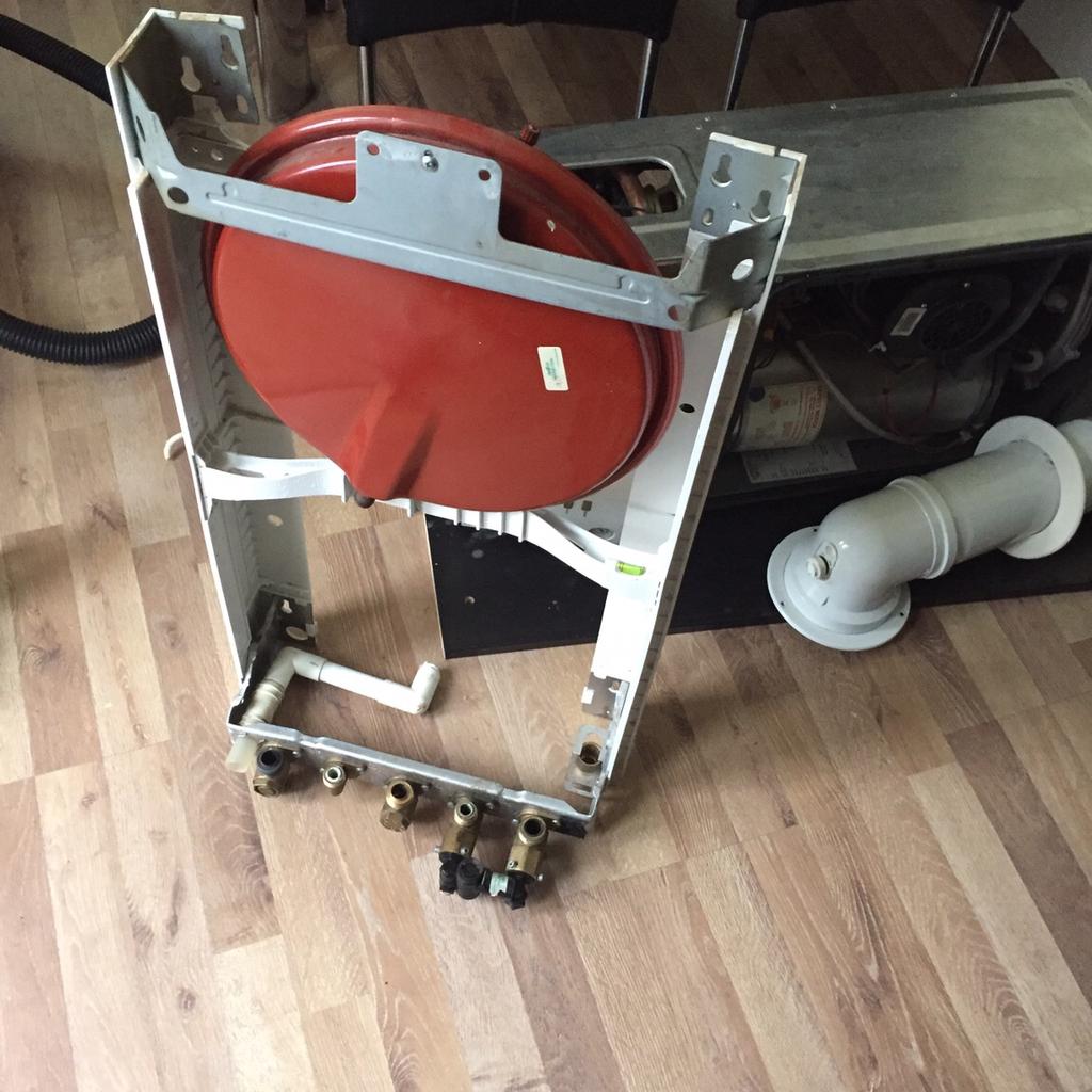 Worcester Bosch 24i greenstar combi boiler in BD7 Bradford für £ 85,00