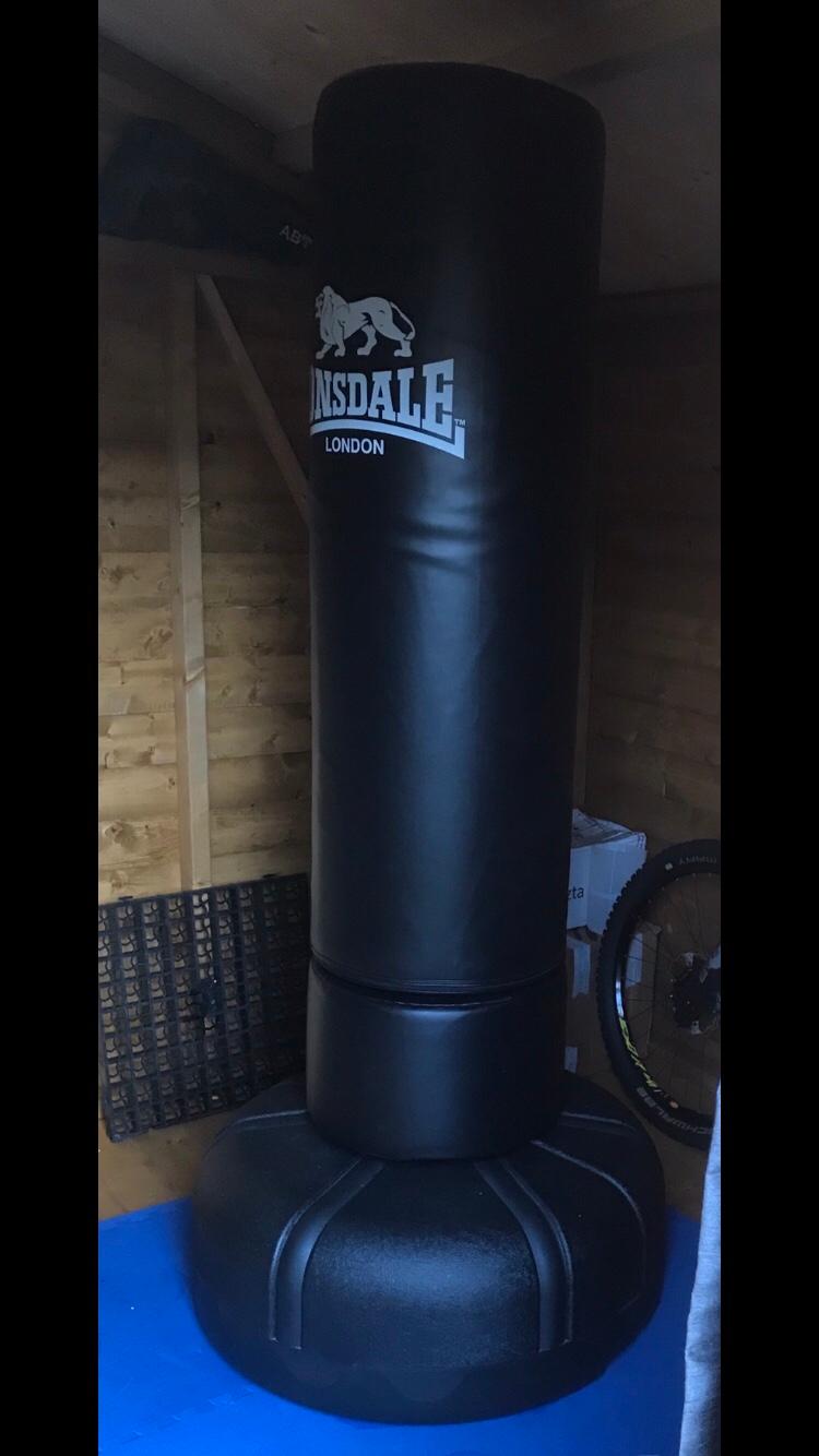 Lonsdale super pro store free standing punch bag