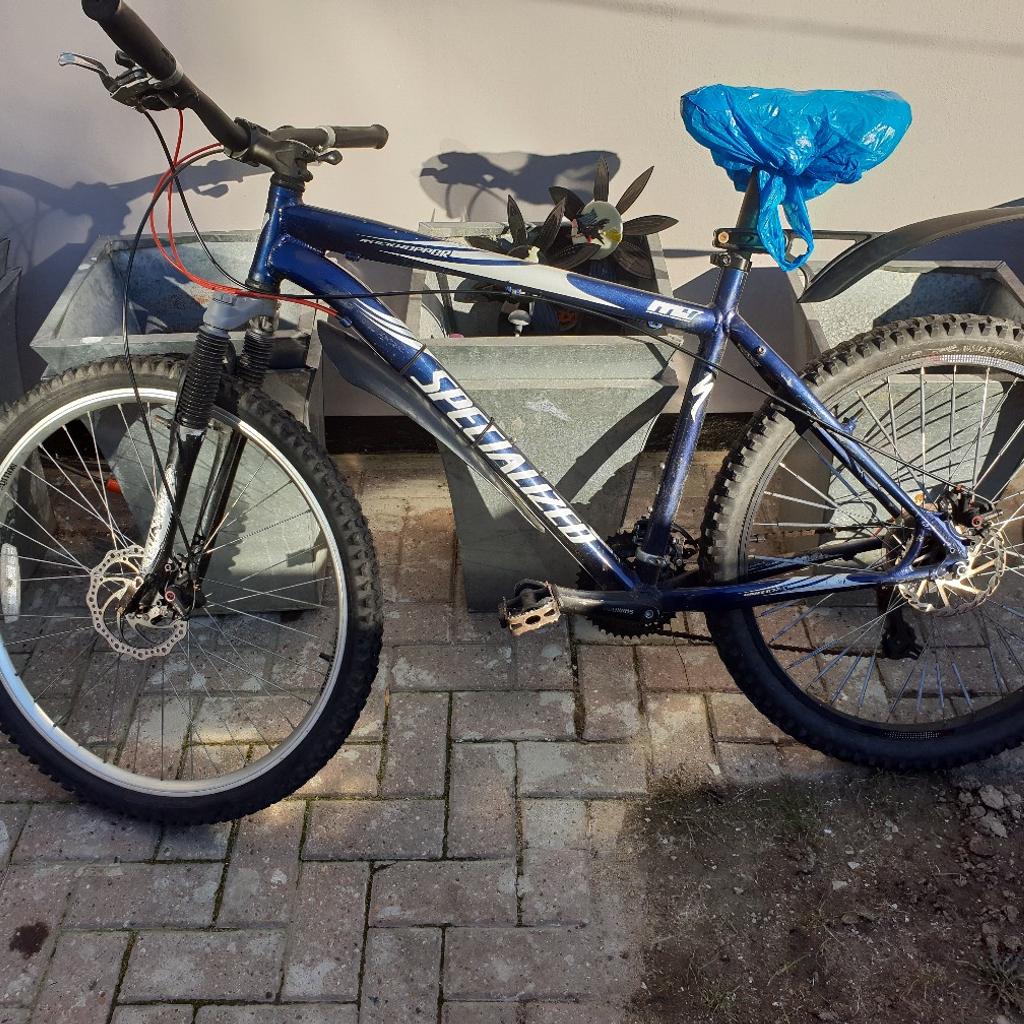 SPECIALIZED ROCKHOPPER M4 MOUNTAIN BIKE in IG1 London for 100.00