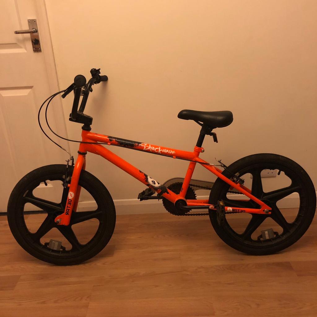 Halfords X Rated Shock wave BMX bike 20 inch in TW17 Spelthorne