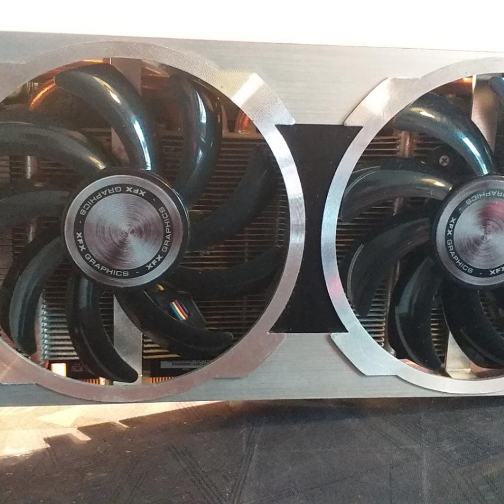 Xfx hot sale r7900 series