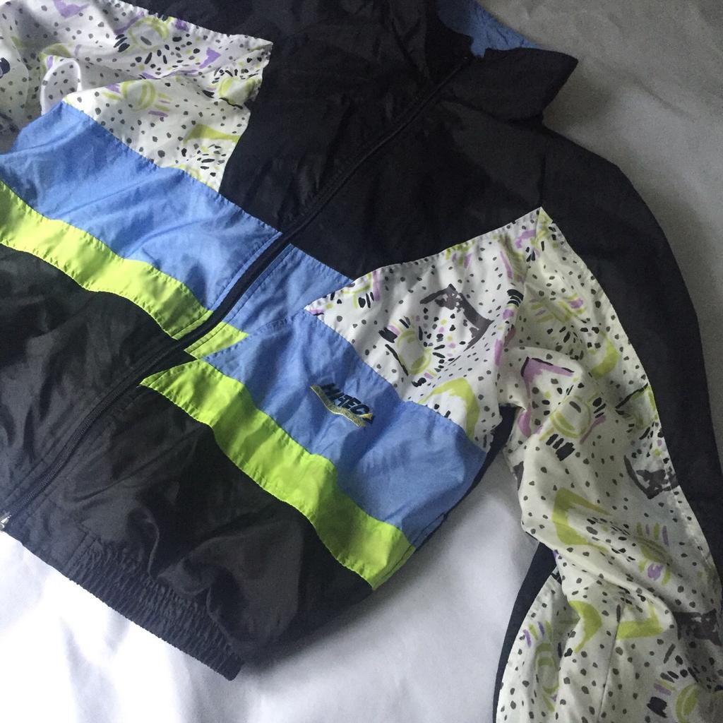 90s Hi-Tec shell/track suit in G Glasgow for £20.00 for sale | Shpock