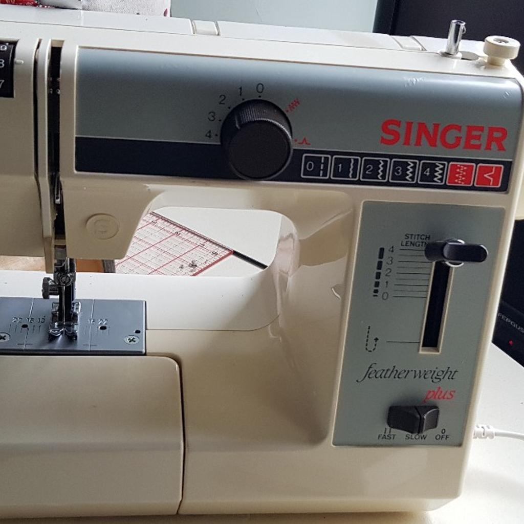 A vintage Singer Featherweight plus model 324 in CF72 Brynsadler for £