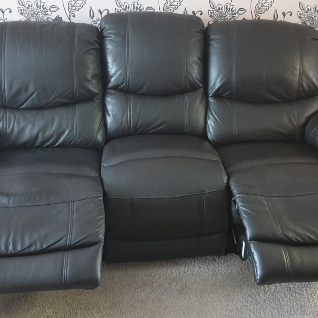 3 seater brown leather recliner sofa in CH49 Wirral for £50.00 for sale