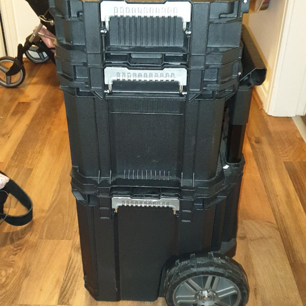 Keter Connect Tool box rolling system in LE4 Charnwood für 45,00 £ zum ...