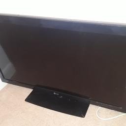 42" LG HD flatscreen tv in good condition minus the pain so late on the back of it and I'm the plug. Not a smart tv. great for hanging on wall or comes with stand in picture. control also with t.v. buyer welcome to test when they pick it up.

any questions please ask