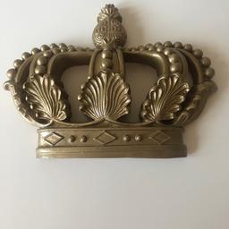 Crown wall mount. Can be resprayed any colour. Drapes can be attached also. Idea for children’s rooms or nursery. Item is very heavy. Postage would need to be covered if anybody requires posting