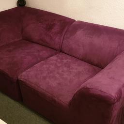 lila Couch
2 sitzer
muss so schnell wie möglich weg !!!!