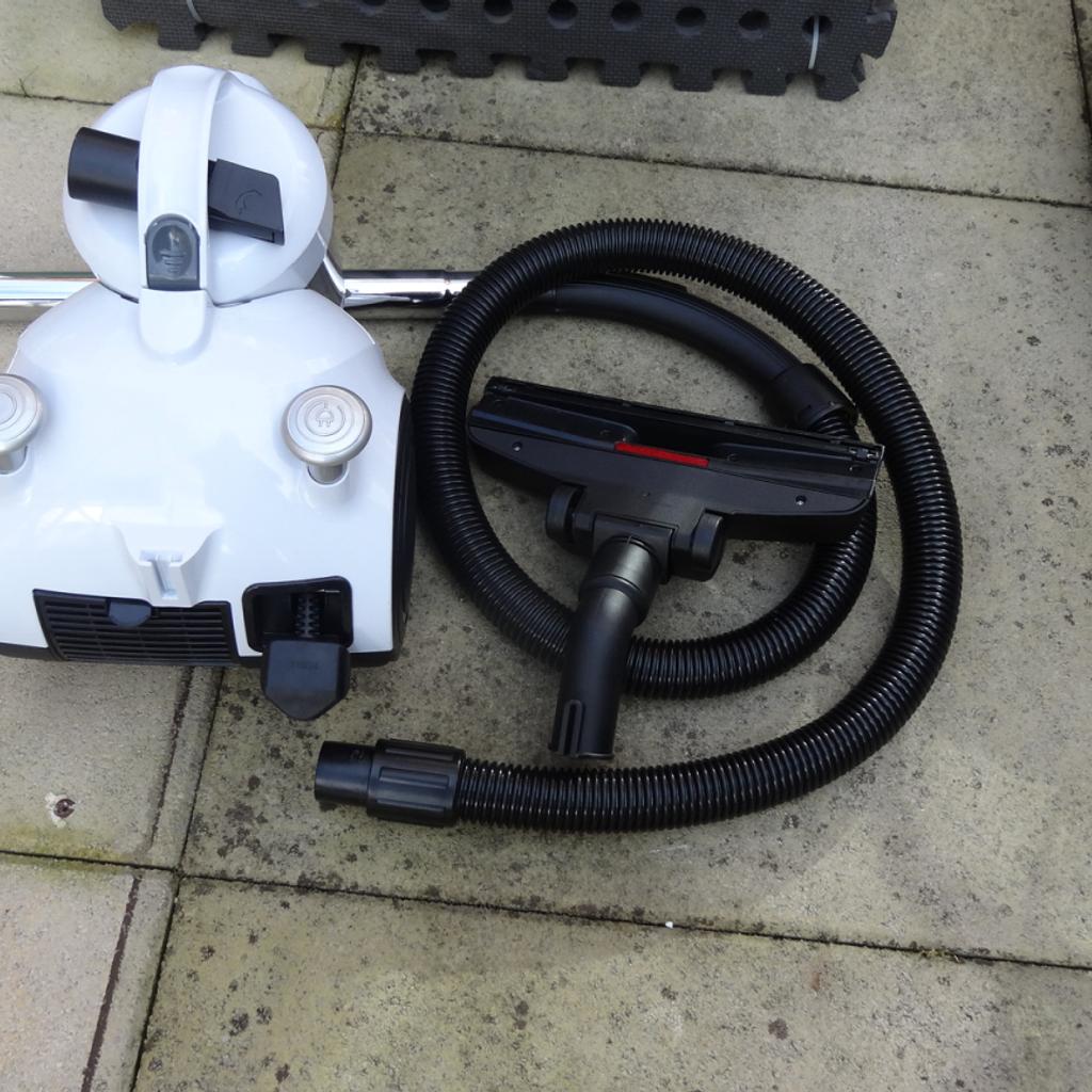 ARGOS SMALL HOOVER in PR6 Chorley for £20.00 for sale Shpock