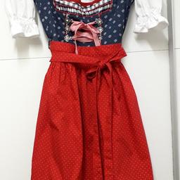 blau - rot - weiß, mit Bluse
wurde bei Firmung getragen
Rocklg 55 cm