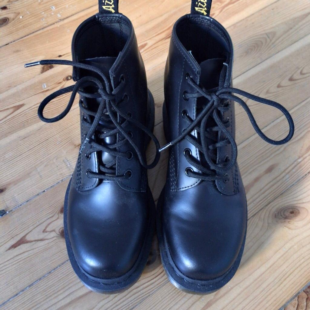 Dr Martens 101 Smooth Black in 81539 M nchen f r 80 00 zum