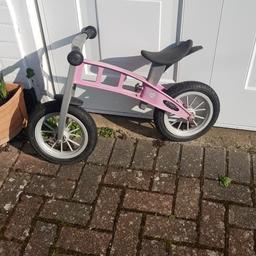 sturdy little balance bike ,helps kids move onto pedal bikes easily, gr8 used condition, just sun faded.